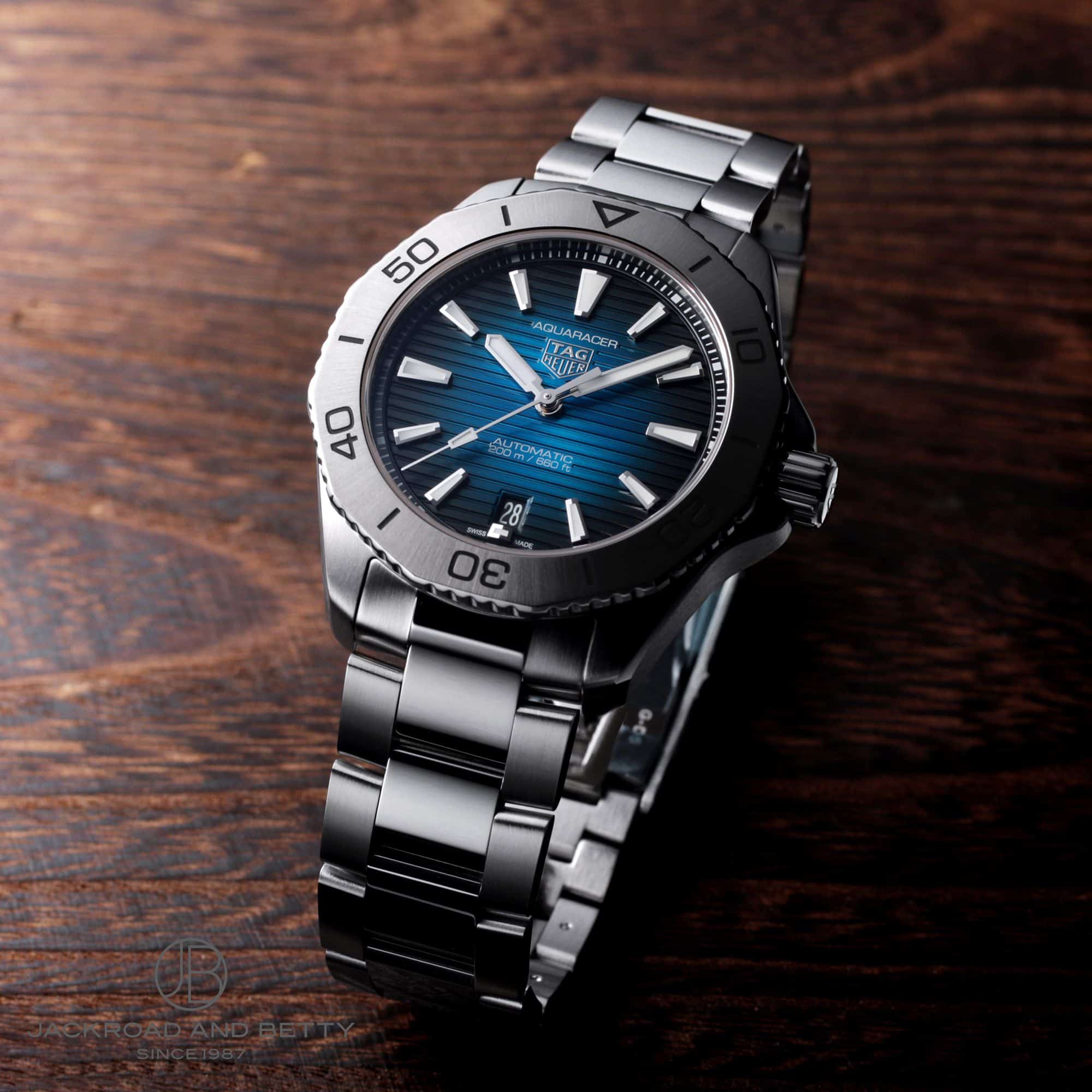 TAG HEUER ANA[T[ vtFbVi 200 Ref.WBP2111.BA0627