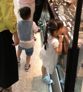 ご来店されるお客さま