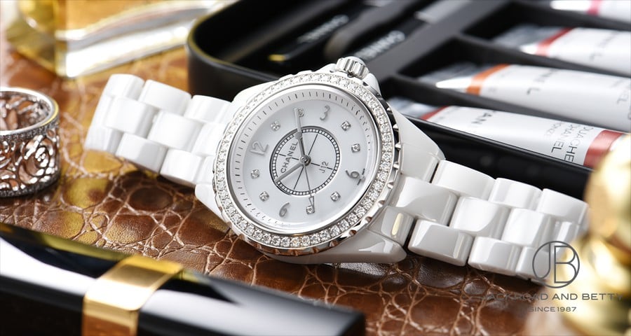 シャネル　J12