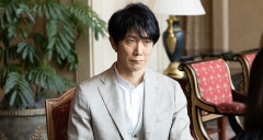 テレビ東京 月曜プレミア8 ドラマ『作家刑事 毒島真理』で、佐々木蔵之介さん、吹越満さん、徳重聡さんに着用いただいた腕時計