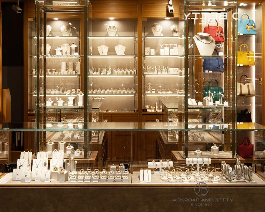 ジャックロード ジュエリー&バッグ店 店内