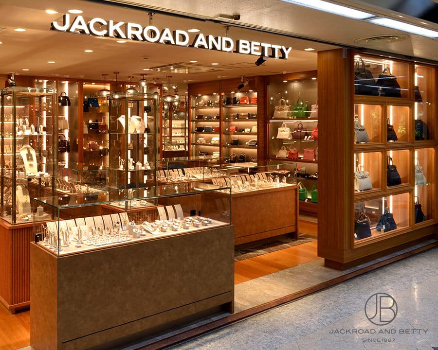ジャックロード ジュエリー&バッグ店 店内