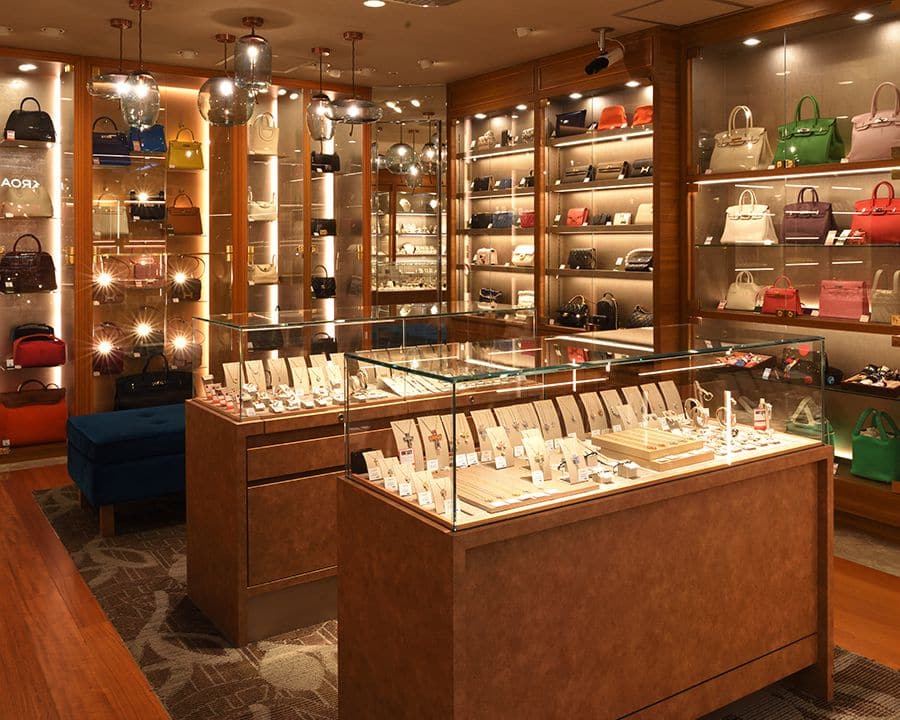 ジャックロード ジュエリー&バッグ店 店内