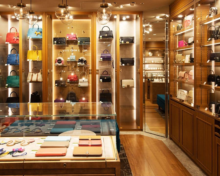 東京・中野の実店舗を構えるジャックロードなら、二次流通商品も豊富にラインアップ