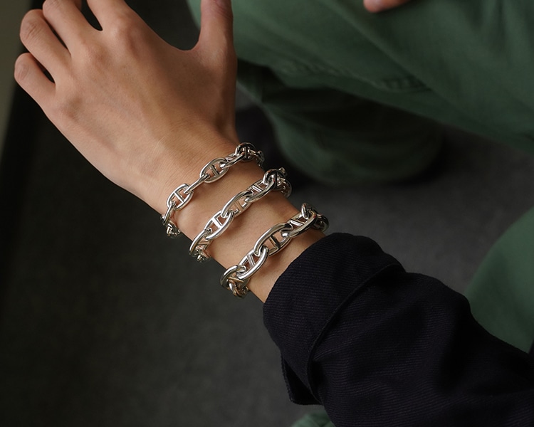 コマサイズによって印象の異なるシェーヌ・ダンクル ブレスレット