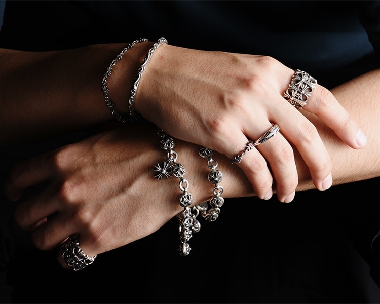 いぶし加工を得意とするクロムハーツ