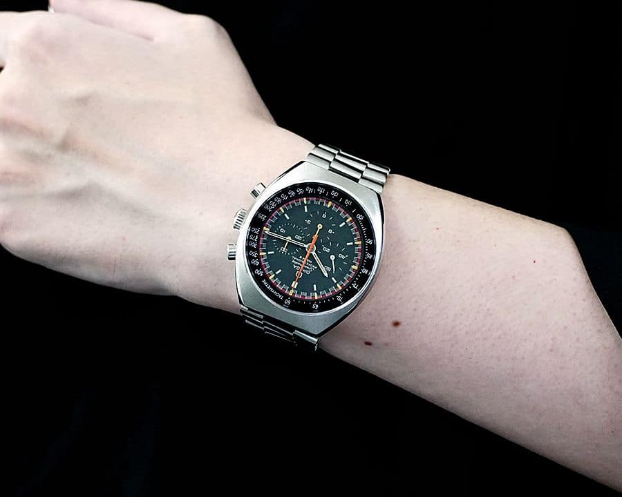 オメガ スピードマスター マークII Ref.145.014の手首周り15.5cm 男性着用イメージ