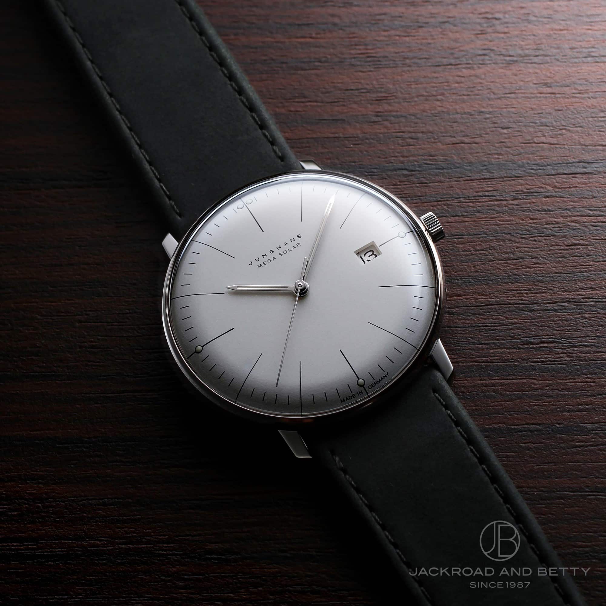 ユンハンス マックス・ビル メガ JUNGHANS Max Bill Mega