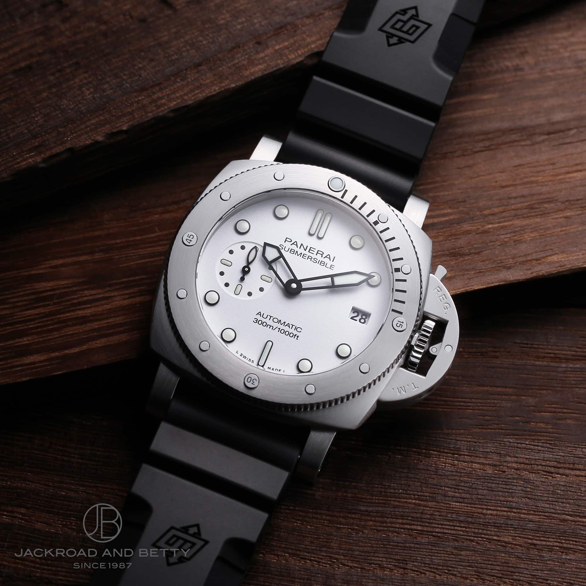 パネライ サブマーシブル 42mm Ref.PAM01223