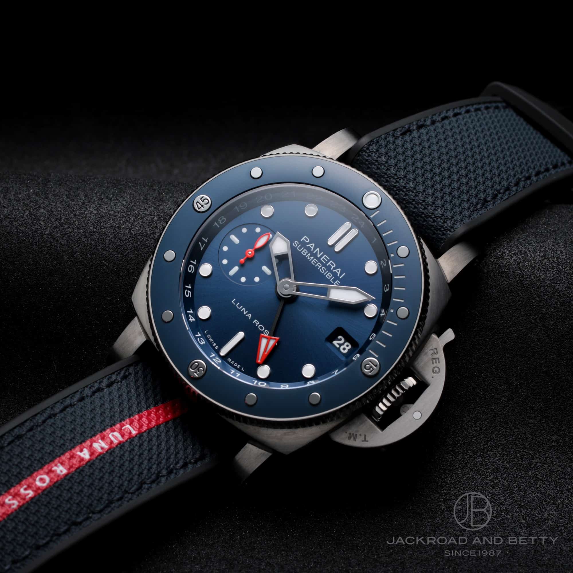 パネライ サブマーシブル GMT ルナ・ロッサ チタニオ PAM01507 イメージ写真