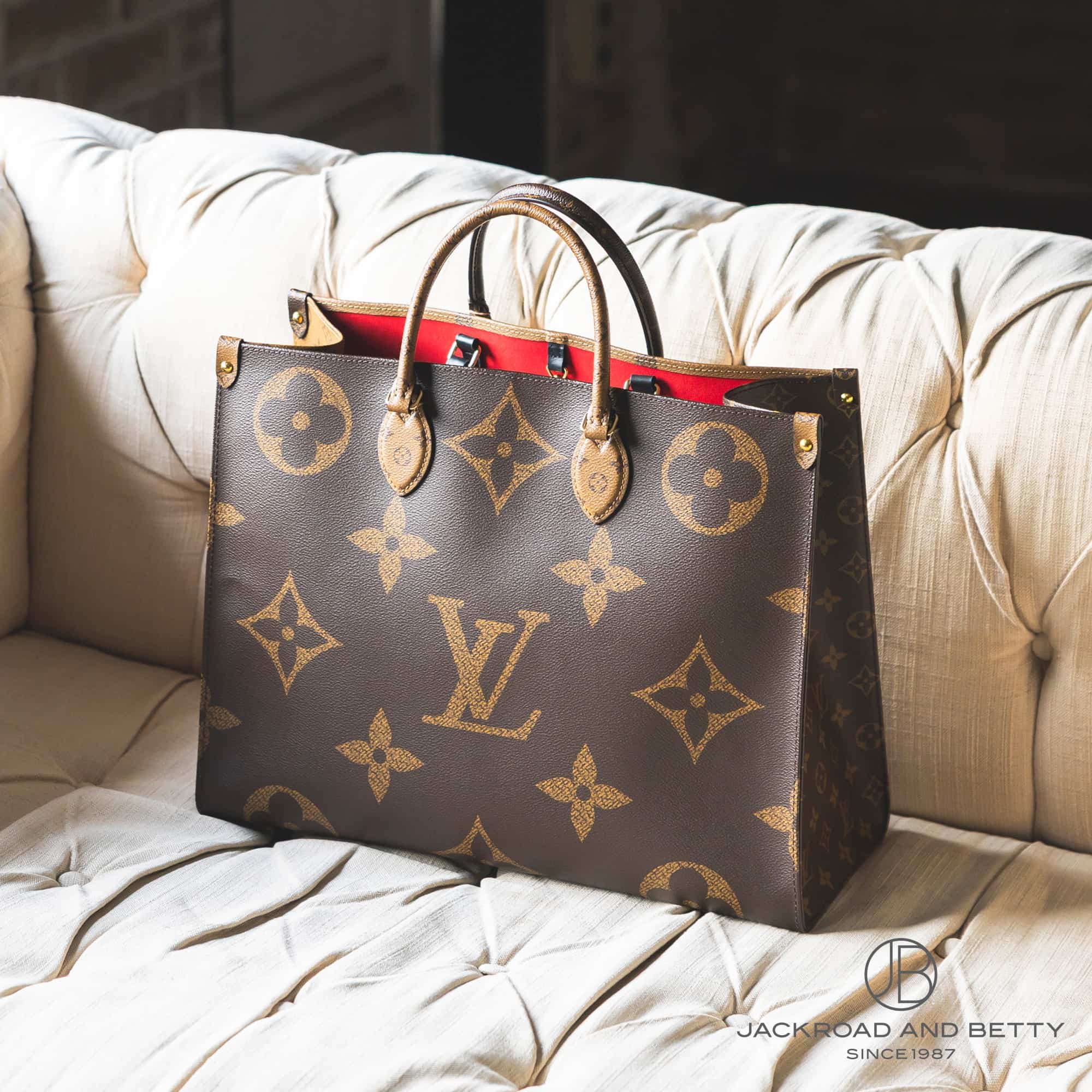 ルイ・ヴィトン オンザゴーGM ジャイアント モノグラム ブラウン