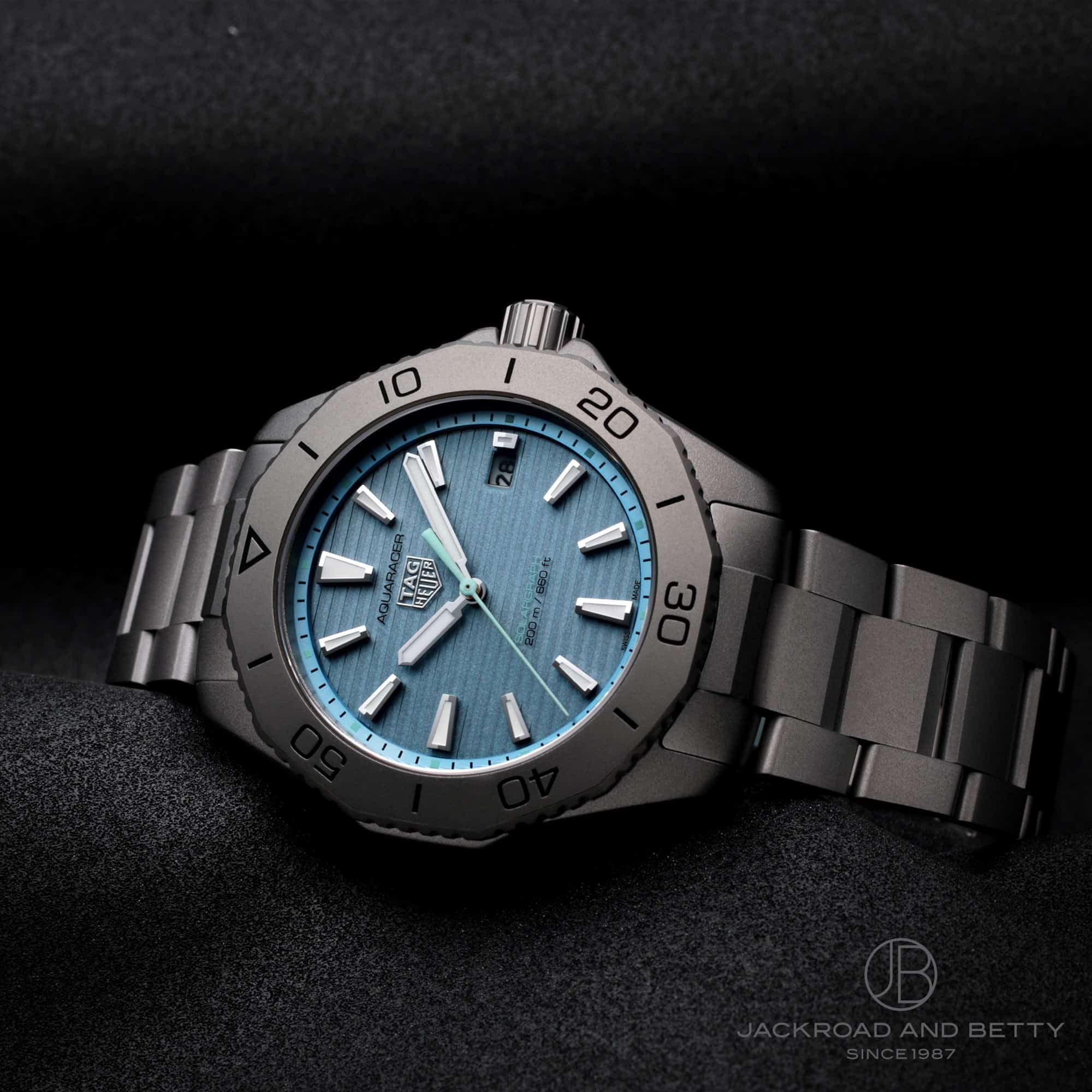 TAG Heuer プロフェッショナル 200メートル 防水 時計 毎日使えるダイバーズウォッチの大本命！ ──タグ・ホイヤー