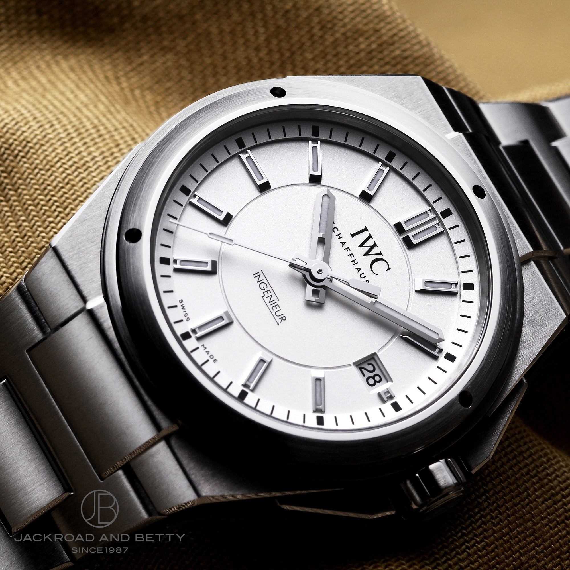 IWC CajA I[g}eBbN IW323904 C[Wʐ^