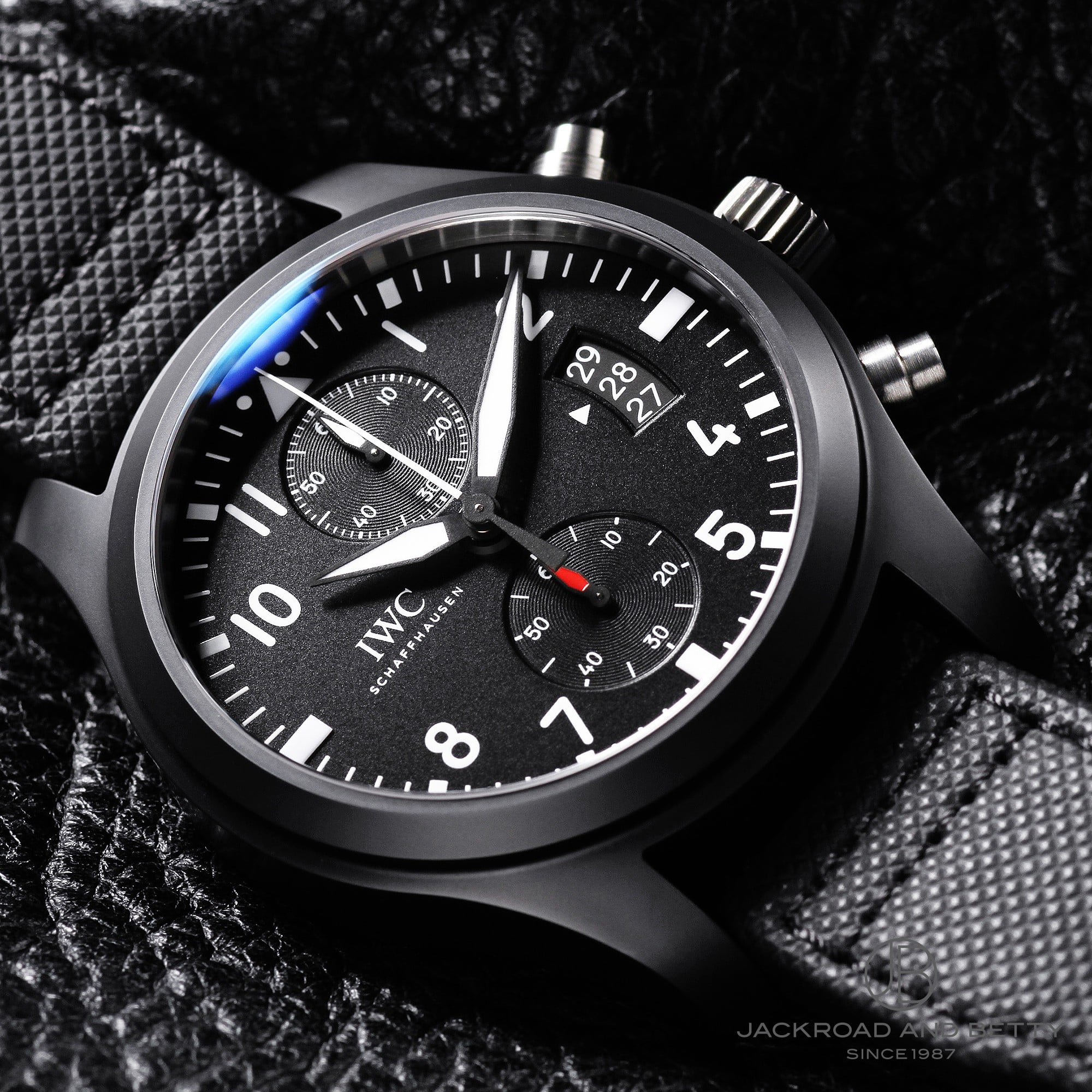 IWC IWC SCHAFFHAUSEN IW378901 パイロットウォッチ トップガン クロノグラフ デイデイト 自動巻き メンズ 良品 _758176