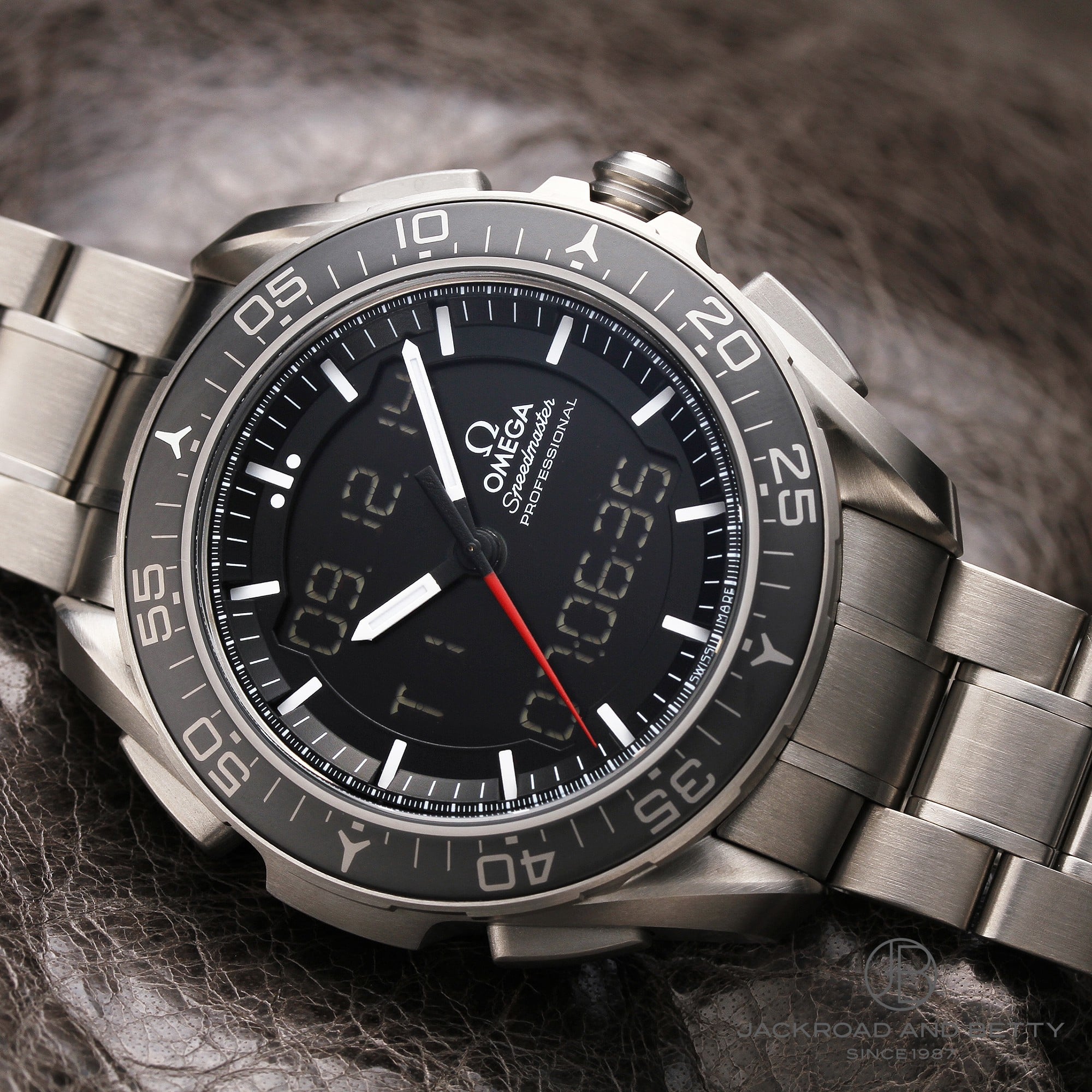 OMEGA SPEEDMASTER PROFESSIONAL X-33