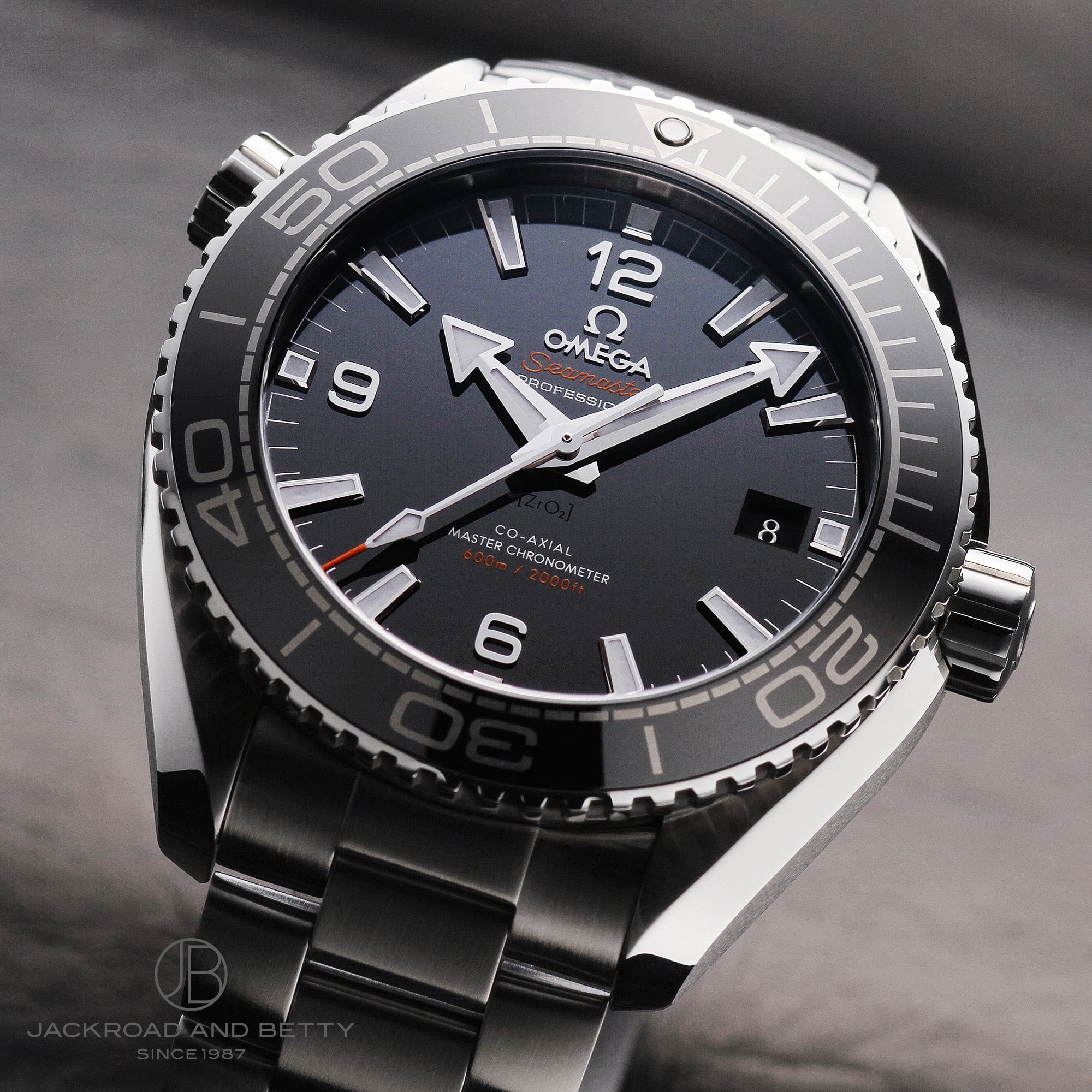 オメガ シーマスター プラネット オーシャン 600M コーアクシャル クロノメーター 43.5mm Seamaster 600 Planet Ocean Co-Axial Master Chronometer 43.5mm
 215.30.44.21.04.001 箱 保証書 SS メンズ時計 ホワイト 仕上げ済 美品