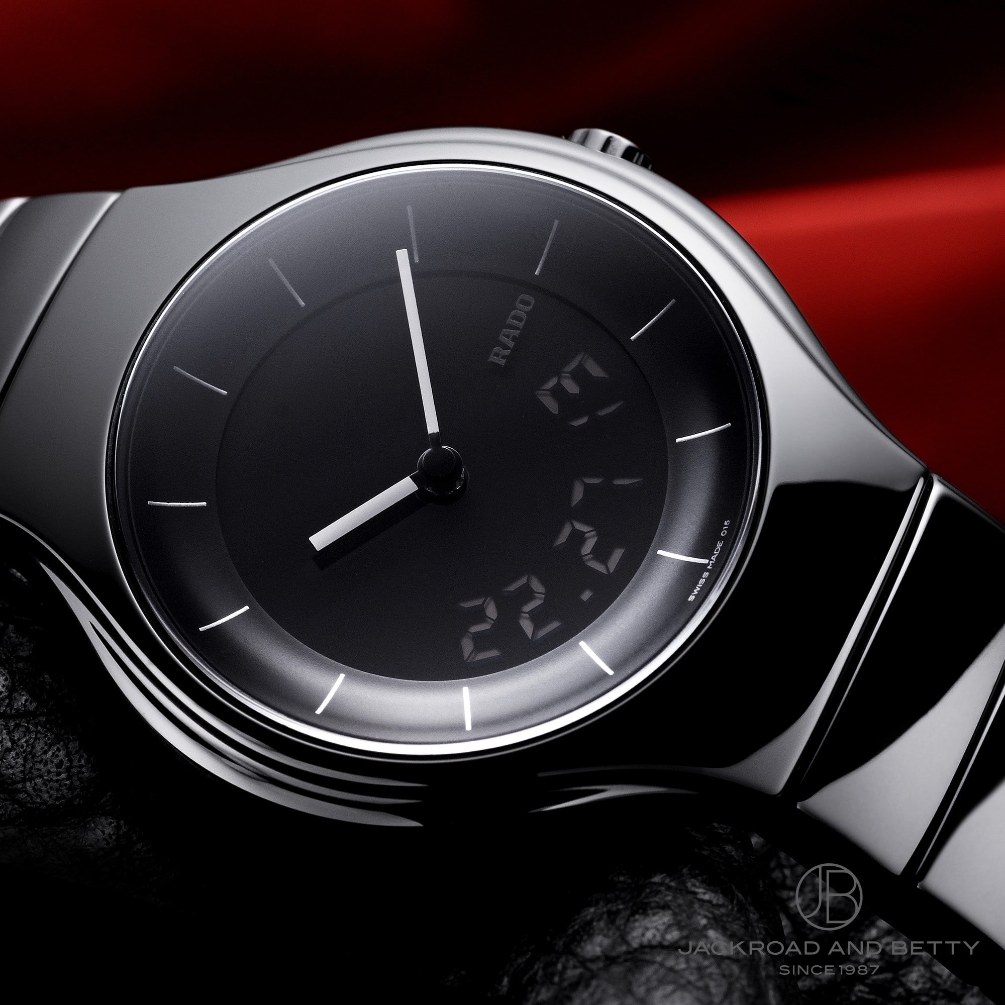 R27867152 True Multifunction