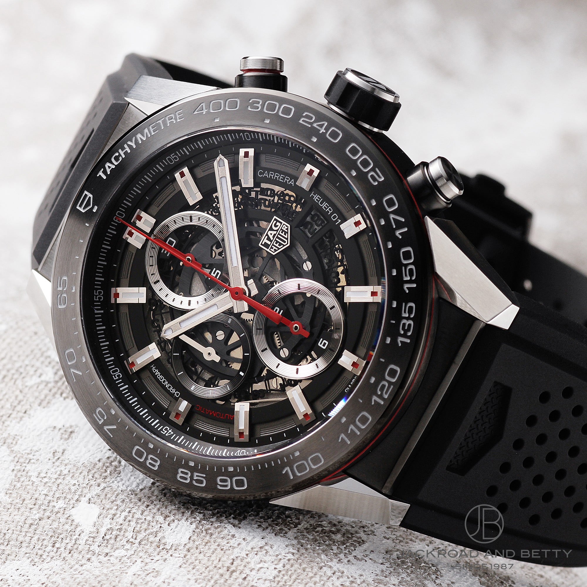 タグ・ホイヤー TAG Heuer 腕時計 カレラ キャリバー ホイヤー01 CAR2A1Z.FT6044 デイト クロノグラフ タキメーター スモールセコンド スケルトン文字盤 SS ブラック　PVD(SS) チタン ラバー パンチング ベルト 黒 自動巻き