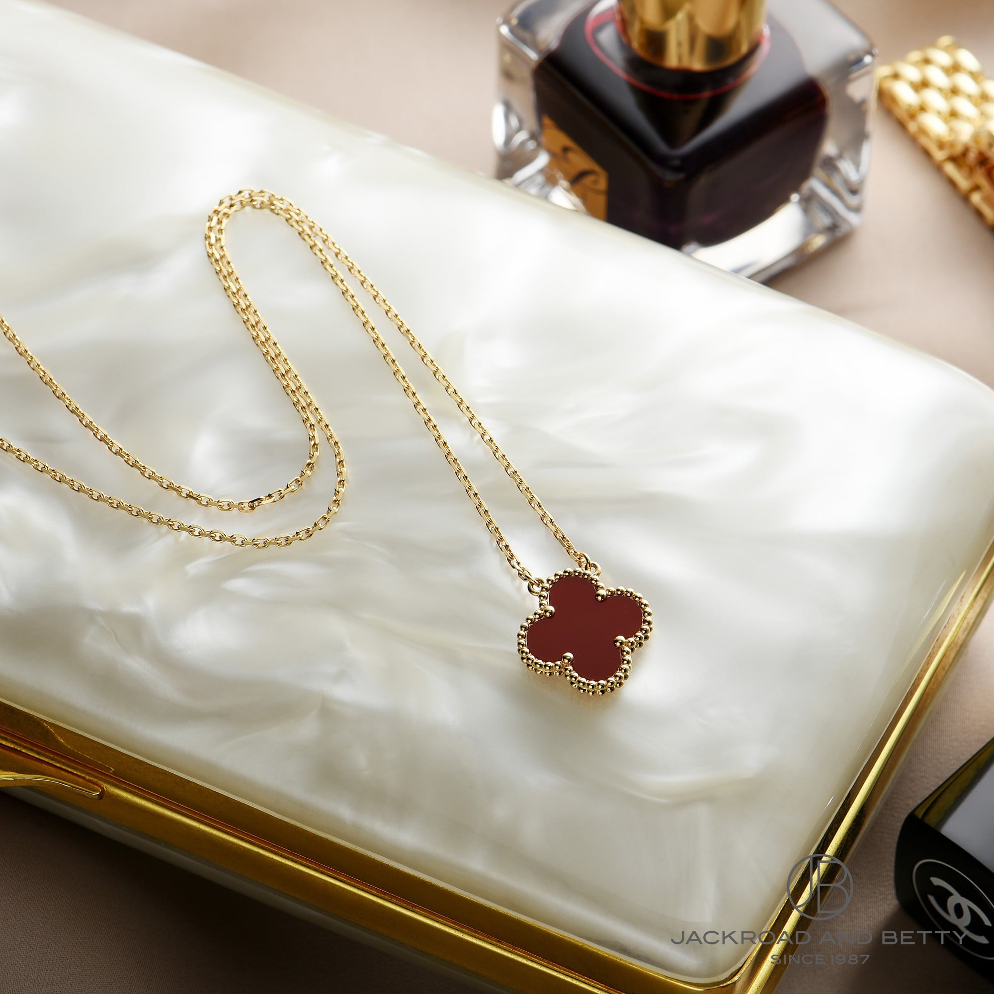 ヴァンクリーフ＆アーペル ヴィンテージ アルハンブラ ネックレス VCARD38500 Au750 (K18YG) レディース Van Cleef & Arpels [美品]  【ジュエリー】