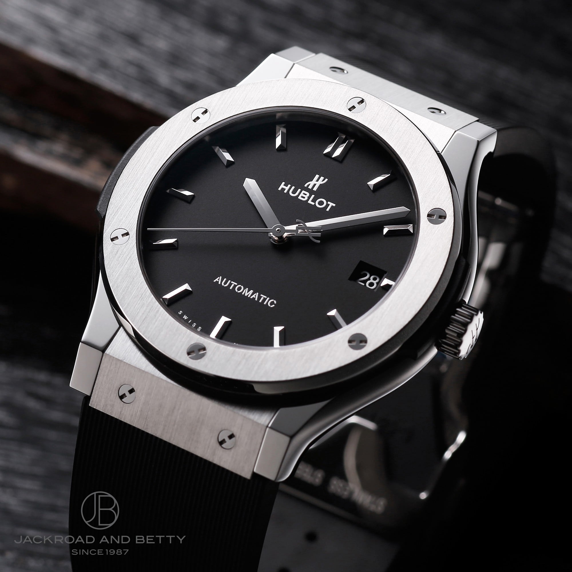 【HUBLOT】ウブロ クラシック・フュージョン 511.NX.1171.LR チタン×レザー 黒 シルバー 自動巻き メンズ 黒文字盤 腕時計