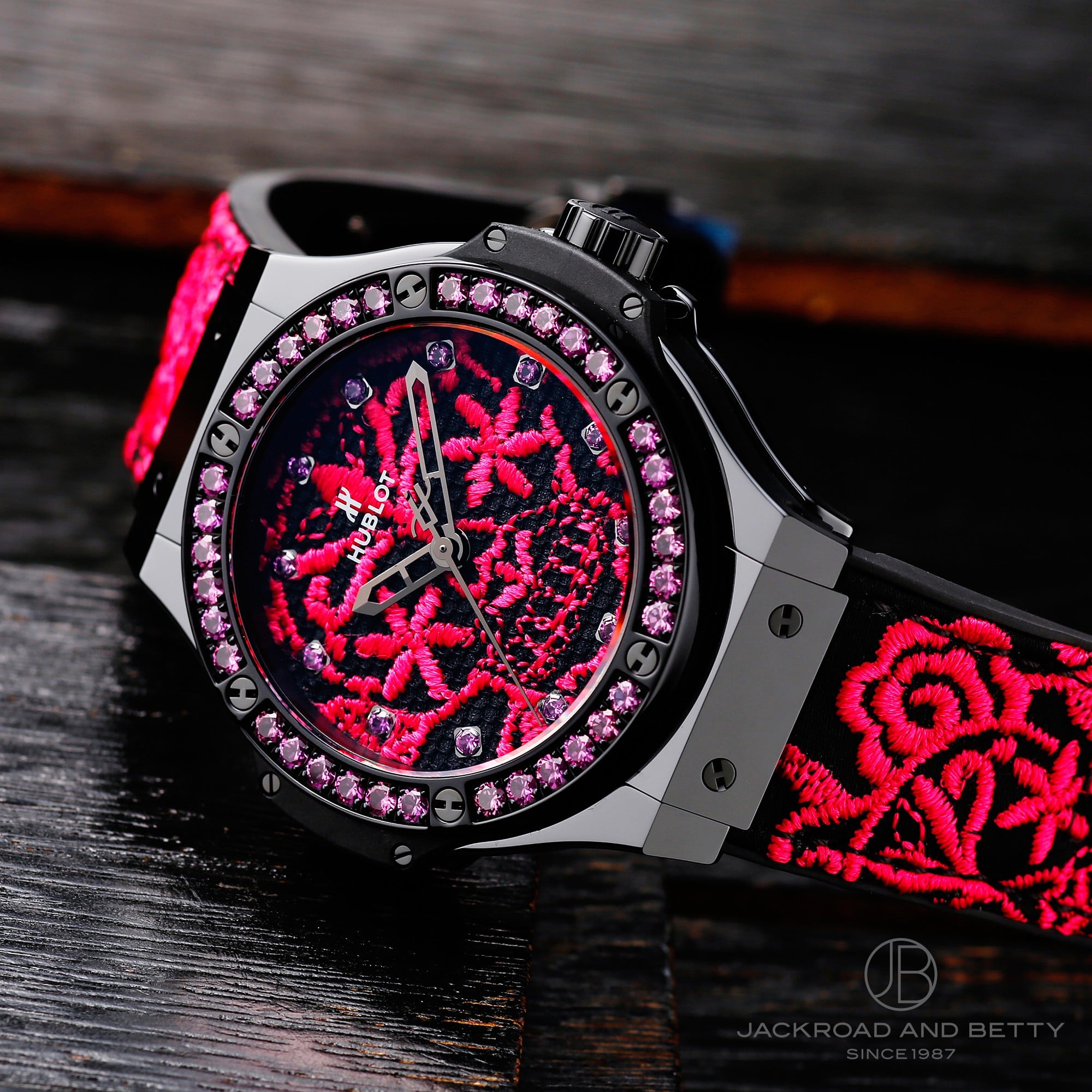 ウブロ ビッグ・バン ブロイダリー シュガースカル フロー ホットピンク リミテッド 343.CP.6590.NR.1233 イメージ写真