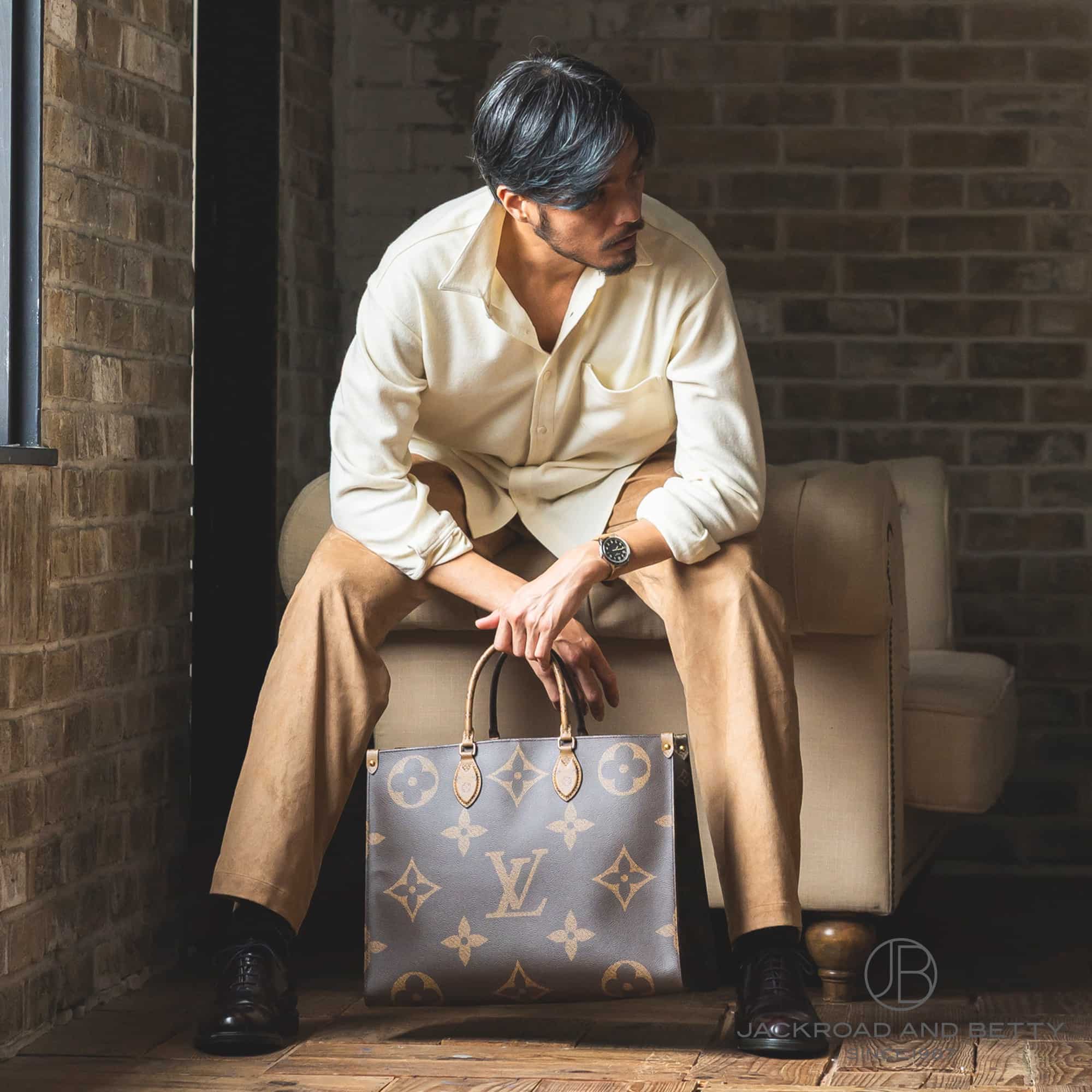 ルイ・ヴィトン オンザゴーGM ジャイアント モノグラム ブラウン