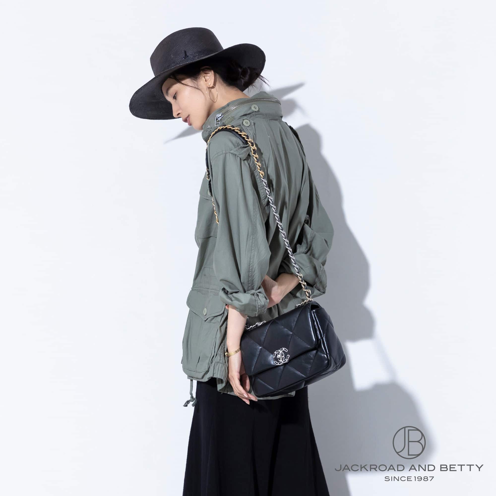 19 フラップ バッグ ブラック 黒[AS1160] 19 Flap Bag | シャネル 新品