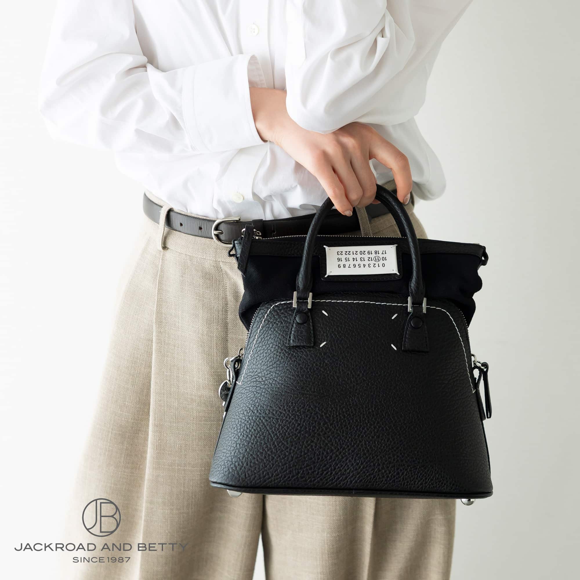 Maison Margiela 5ACミニバッグ　ブラック Black Grainy Leather Mini 5AC Bag | Maison Margiela