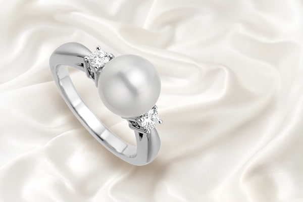 MIKIMOTO