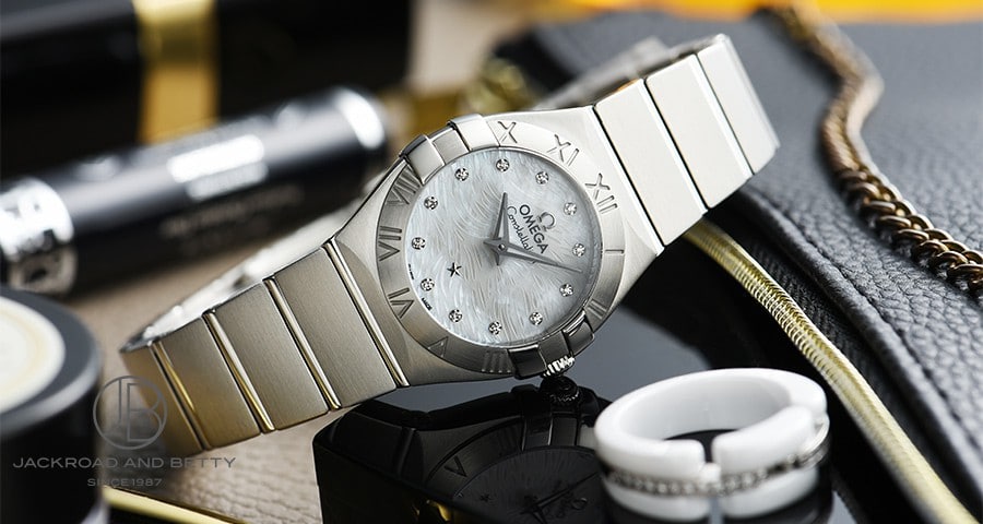Pair watch