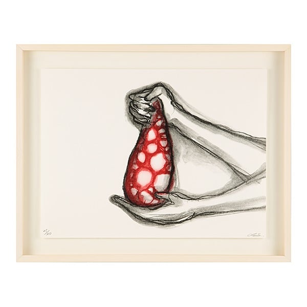 A[gi Between two hands^ҁFct 