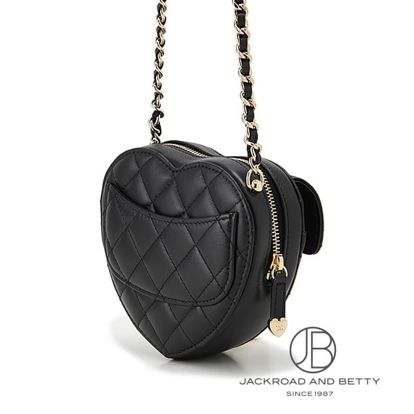 CHANELマトラッセチェーンバッグ マトラッセ ハート チェーン クラッチ バッグ ブラック 黒[AP2784