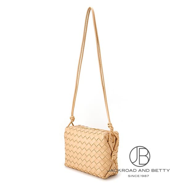 「ミニループ」ショルダーバッグ  アーモンド 正規店【BOTTEGA VENETA】ミニ ループ アーモンド カメラバッグ