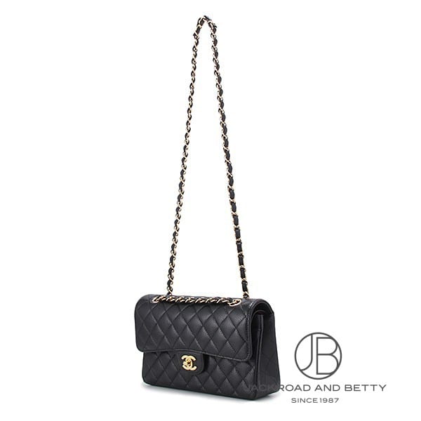 Shop CHANEL MATELASSE Small Classic Handbag (A01113 Y01864 C3906