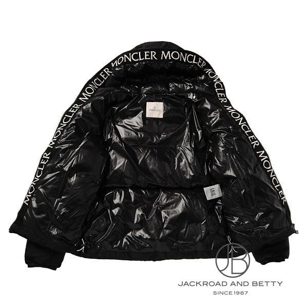正規品　モンクレール　MONCLER MONTCLAショートダウンジャケット　黒 ブラック Montcla ショートダウンジャケット : ショートダウン