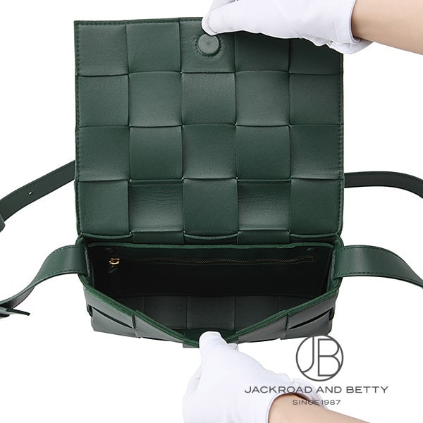 美品✨BOTTEGA VENETA カセット　グリーン　ショルダーバッグ　レザー ⭐️美品⭐️ ボッテガヴェネタ カセット ショルダーバッグ