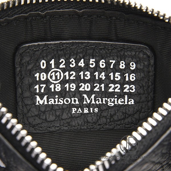 4ステッチ フラグメントケース[S56UI0143P4455T8013] Four Stitches