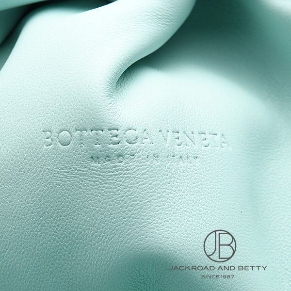 ボッテガベネタ　ポーチ ボッテガヴェネタ BOTTEGA VENETA The Chain Pouch 620230 VCP40