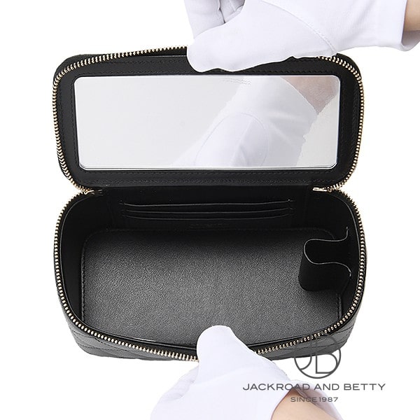 マトラッセ トップハンドル ヴァニティ ケース ブラック 黒[AP4940