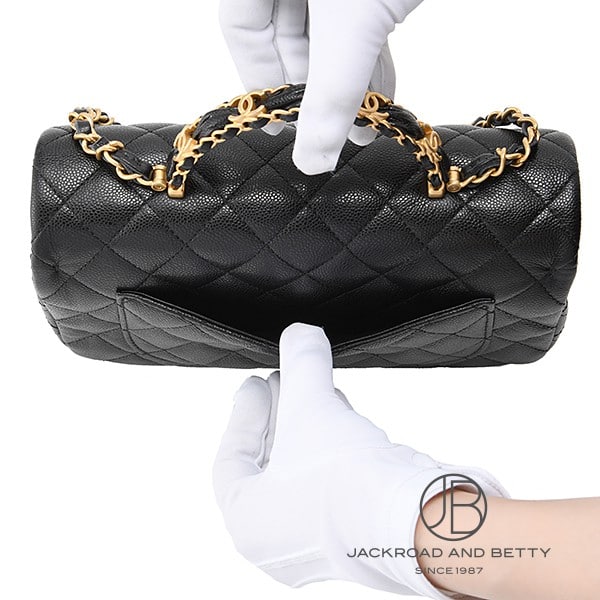 黒いシンプルなフラップハンドバッグ org.jpg