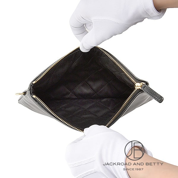 CHANEL 22 スモール ハンドバッグ ブラック 黒[AS3260 B17724
