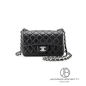 クロスバック CHANEL 黒 ミニ クラシック ミニ バッグ - ラムスキン、ブラック — ファッション
