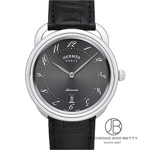 土日限定特価！　HERMES Arceau クォーツ時計 Hermès launches Arceau watch embarking on a journey through