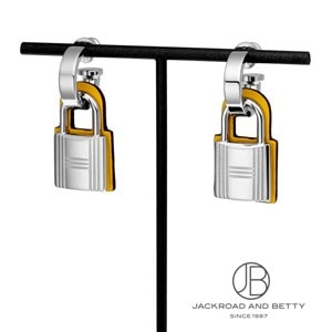 MIU MIU ロック型 メタルピアス ゴールド 鍵穴 南京錠 MIU MIU