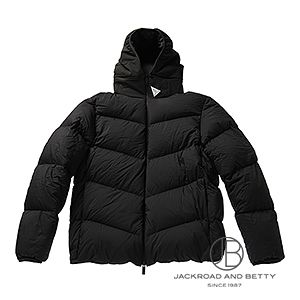 haruさま即決15%OFF❗️美品　モンクレール　DEFFEYES ダウン Forezショートダウンジャケット M[K20911A00156597YD] Forez Short