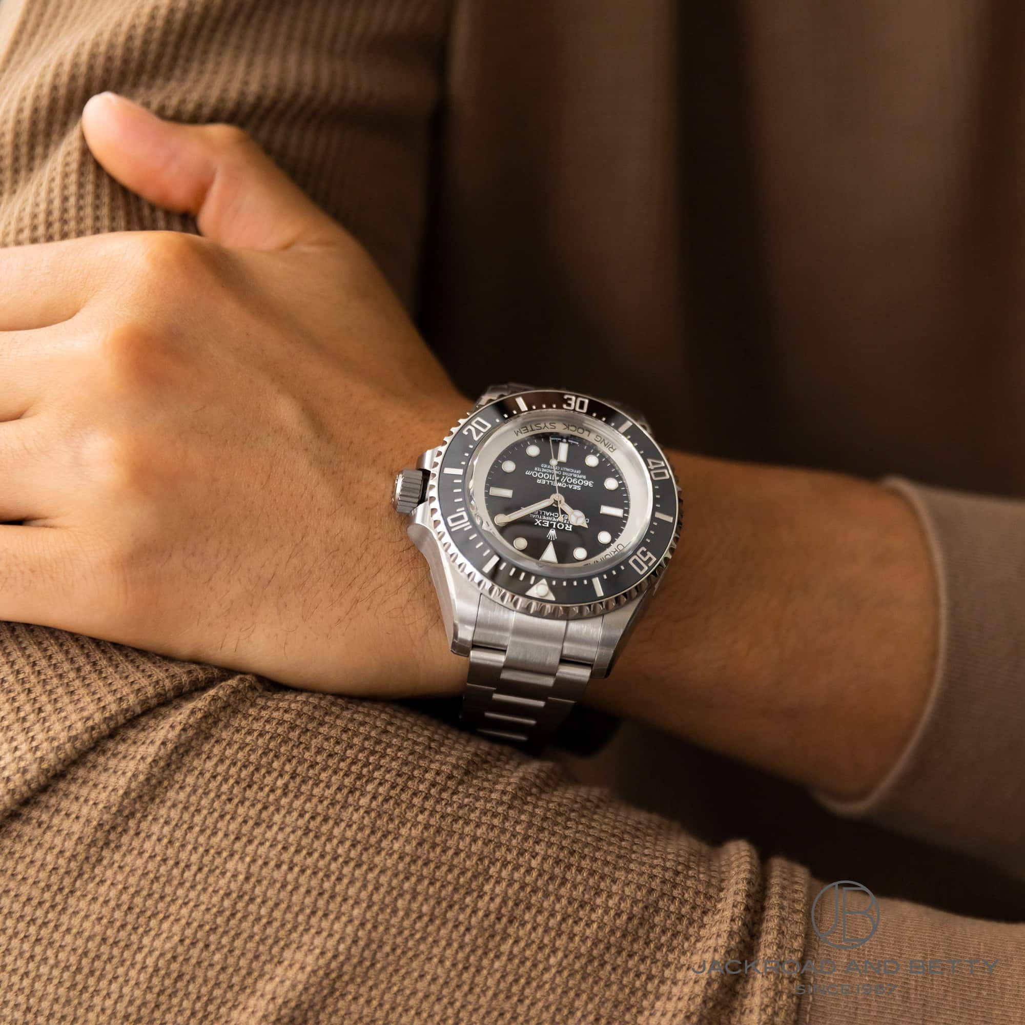 ROLEX V[hDG[ fB[vV[ `W Ref.126067-0001