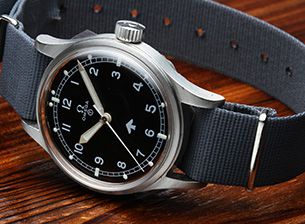 OMEGA Royal Air Force 英国空軍用モデル 年式：1950年 / 品番： ST2777